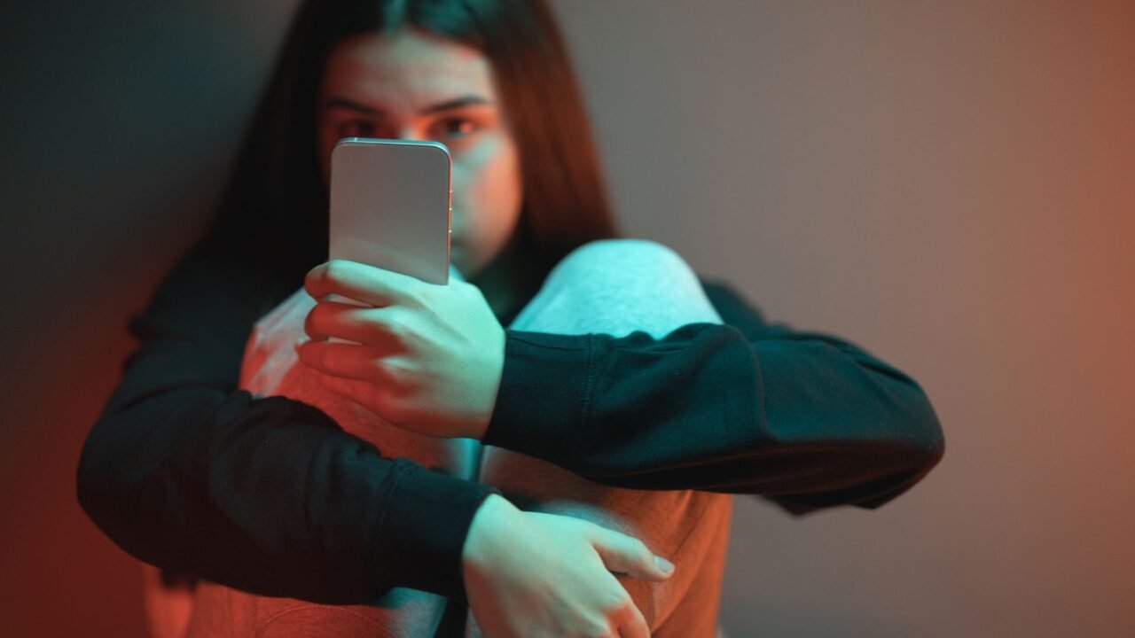 Australia Passes Groundbreaking Social Media Ban for Children Under 16 Tech Companies React Australia Passes Groundbreaking Social Media Ban for Children Under 16 Tech Companies React