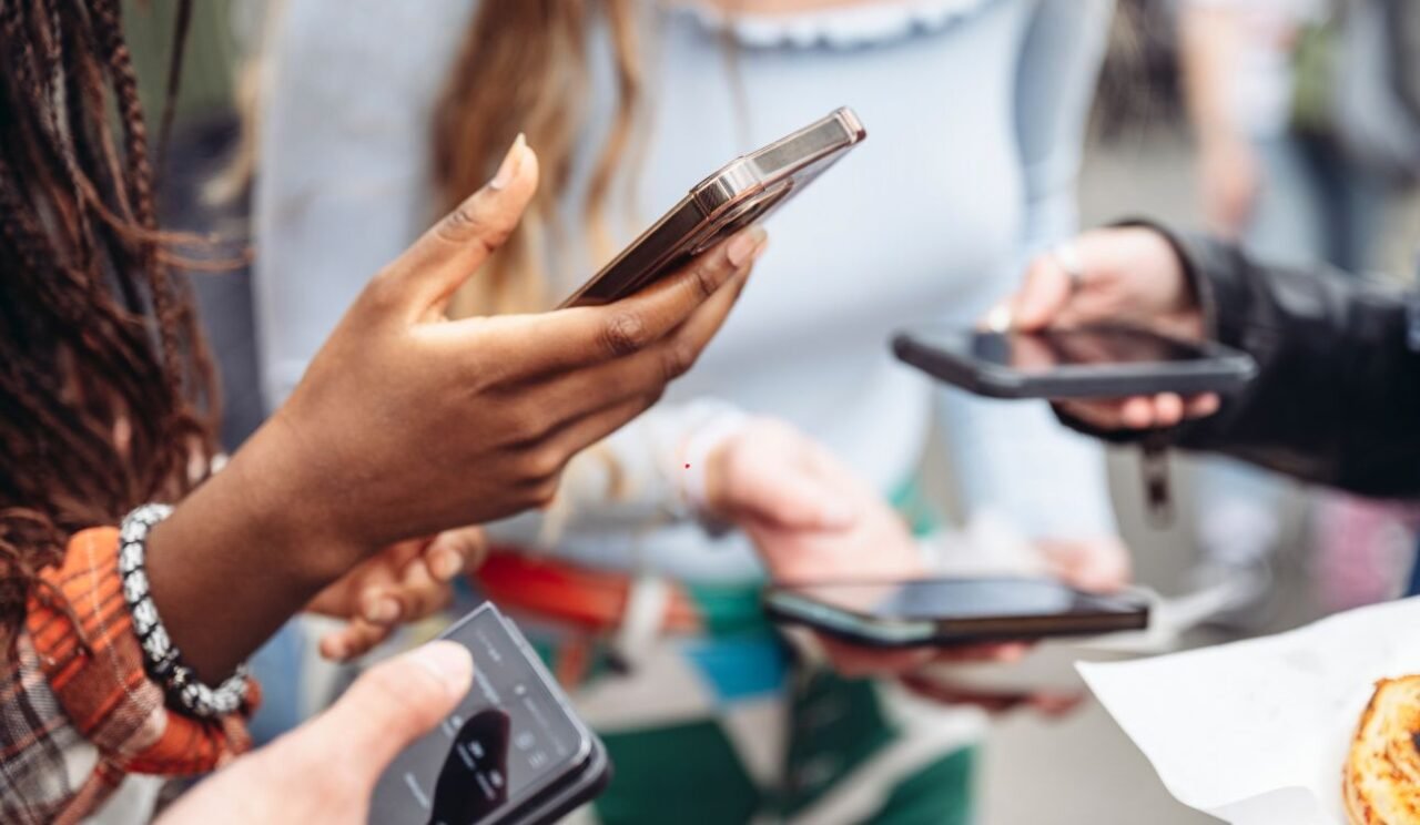 Indonesia to Set Minimum Age for Social Media Users to Protect Children